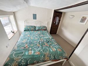 Bedroom- click for photo gallery